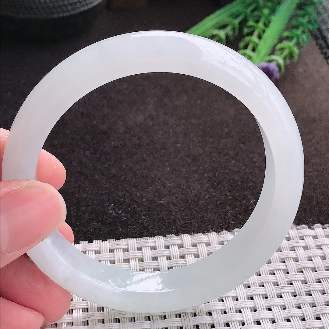 实拍A货翡翠58.8/12/8.6老坑冰透果冻胶月光白手镯宽边玉镯子