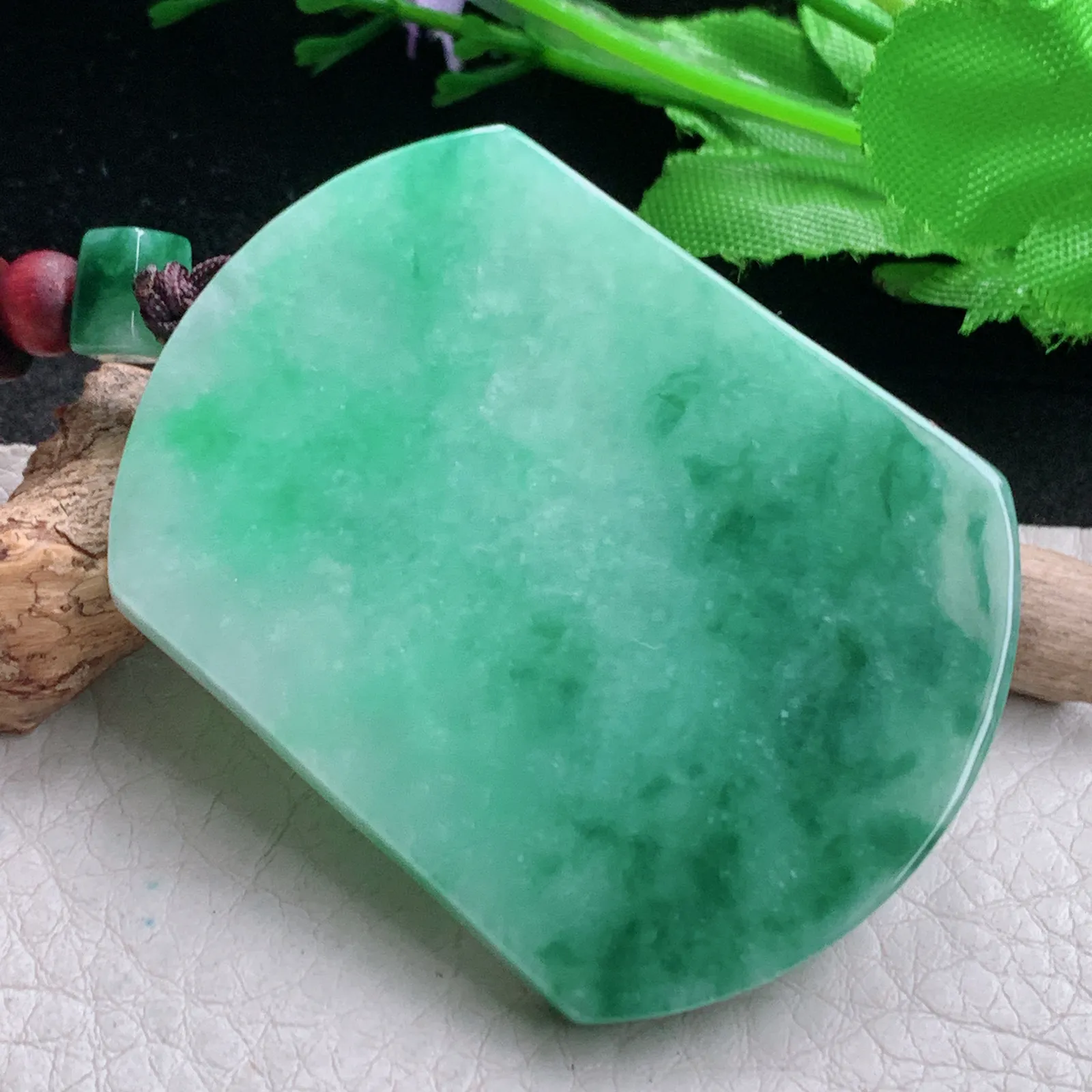 zen实拍54*41.8*5.5缅甸翡翠精美满绿飘花平安无事牌 素面牌玉项坠 玉挂件