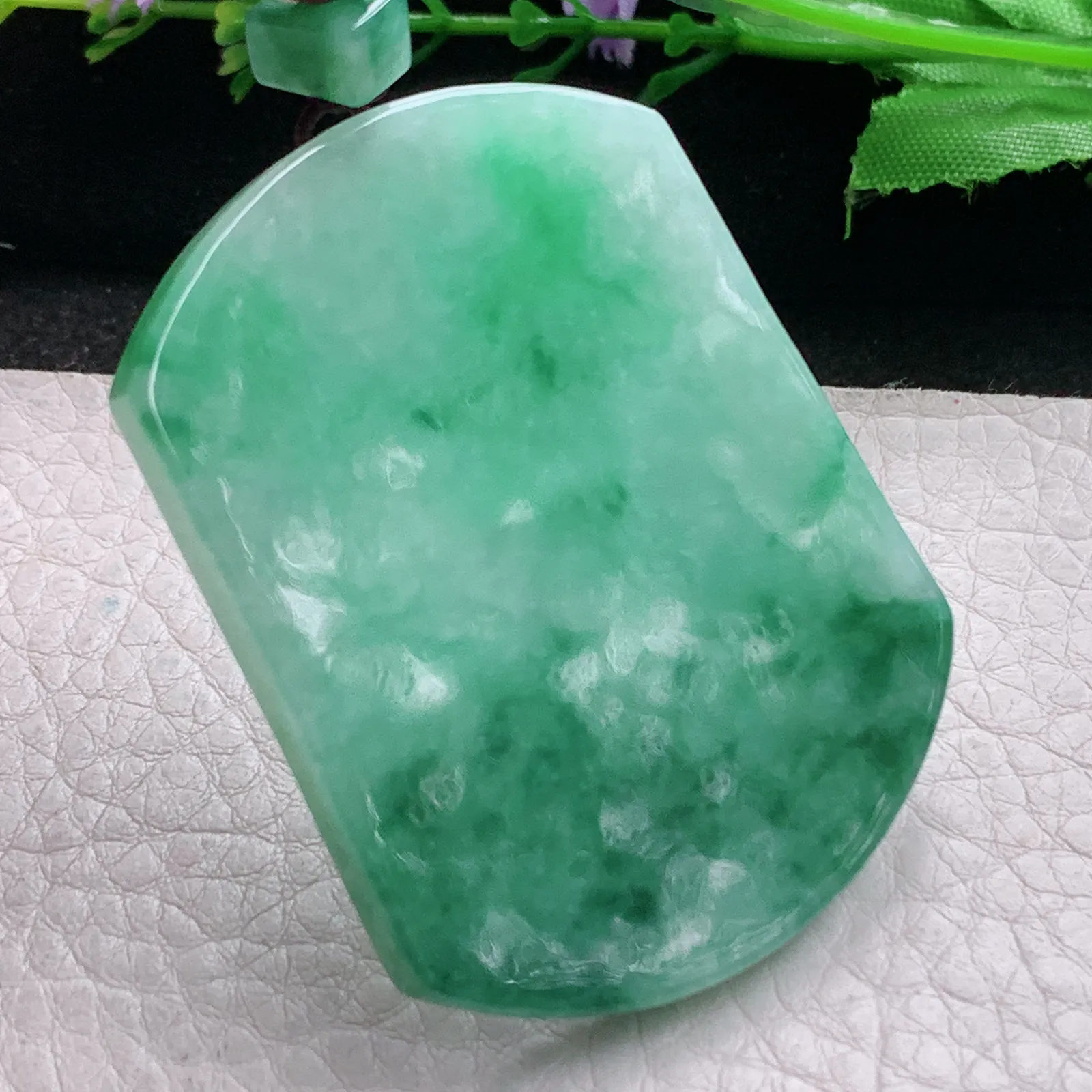 zen实拍54*41.8*5.5缅甸翡翠精美满绿飘花平安无事牌 素面牌玉项坠 玉挂件