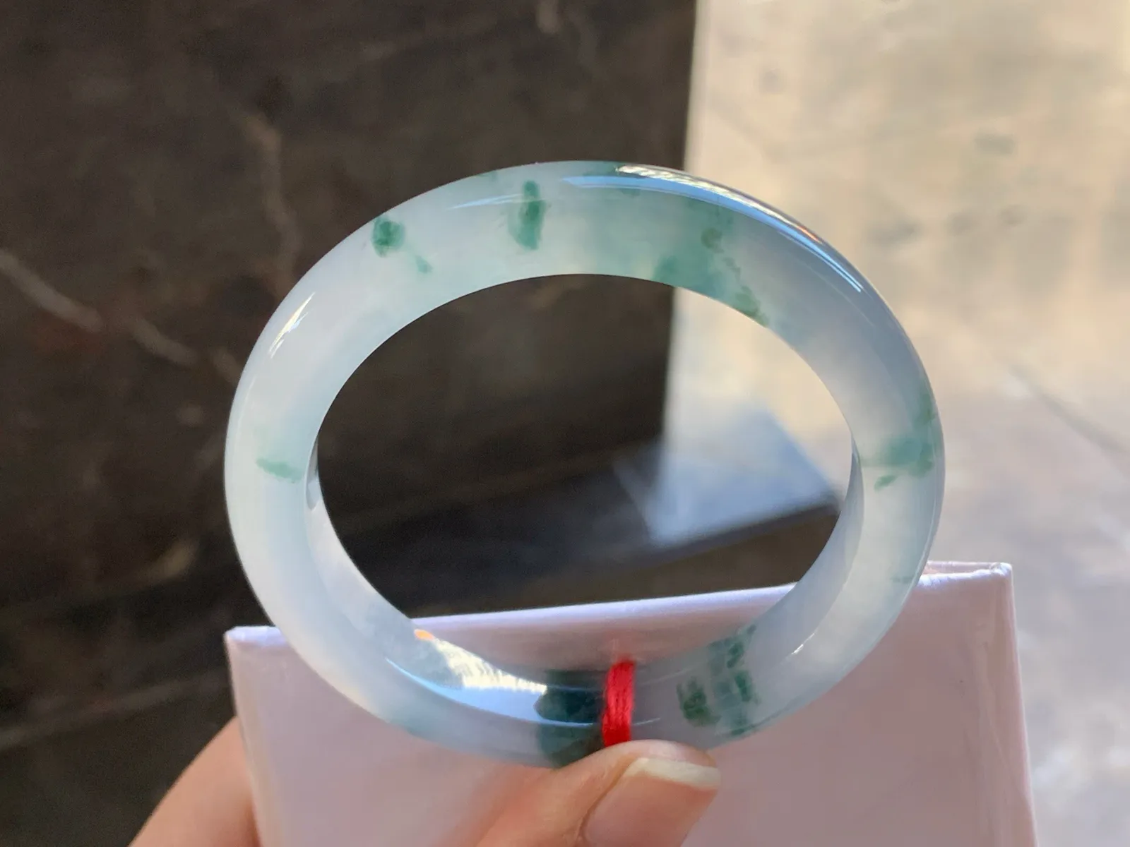 51-9.8-8.5

冰蓝花手镯^_^冰透 飘花灵韵