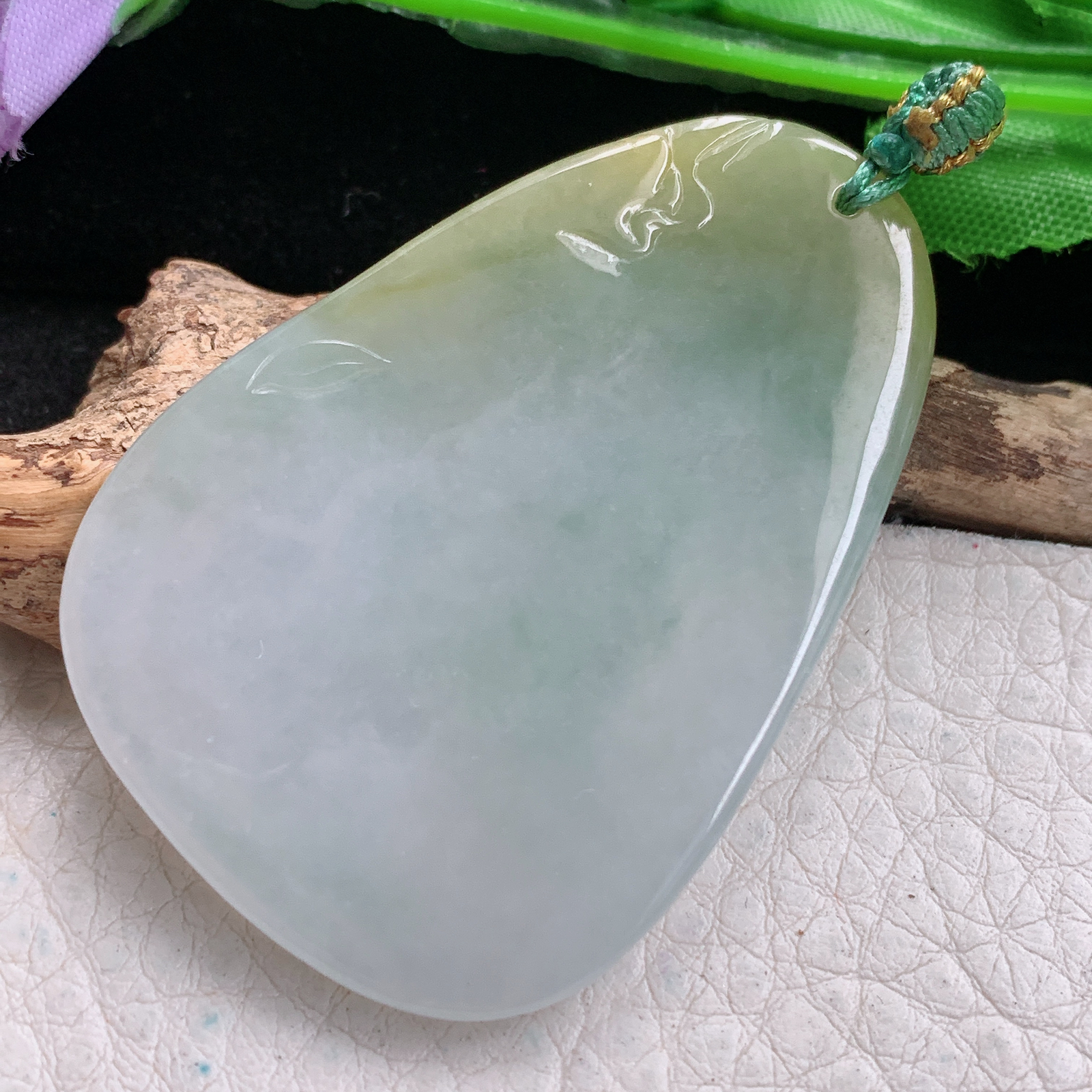 yn实拍53*36.5*5缅甸翡翠精雕佛光普照文殊菩萨玉吊坠 玉挂坠