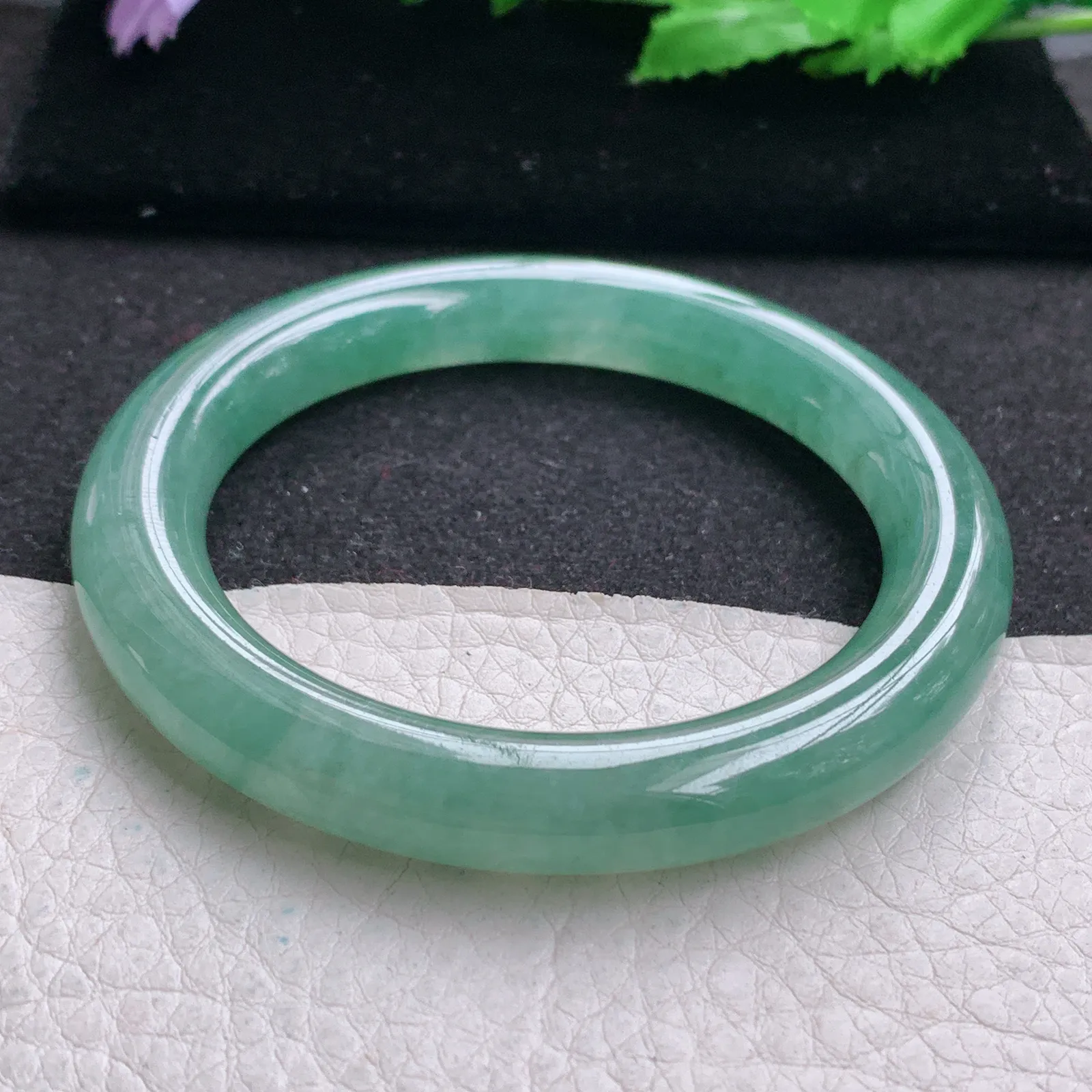 xd自然光55*9.5*10美人镯 缅甸翡翠a货玉手镯冰油飘花圆条玉手环