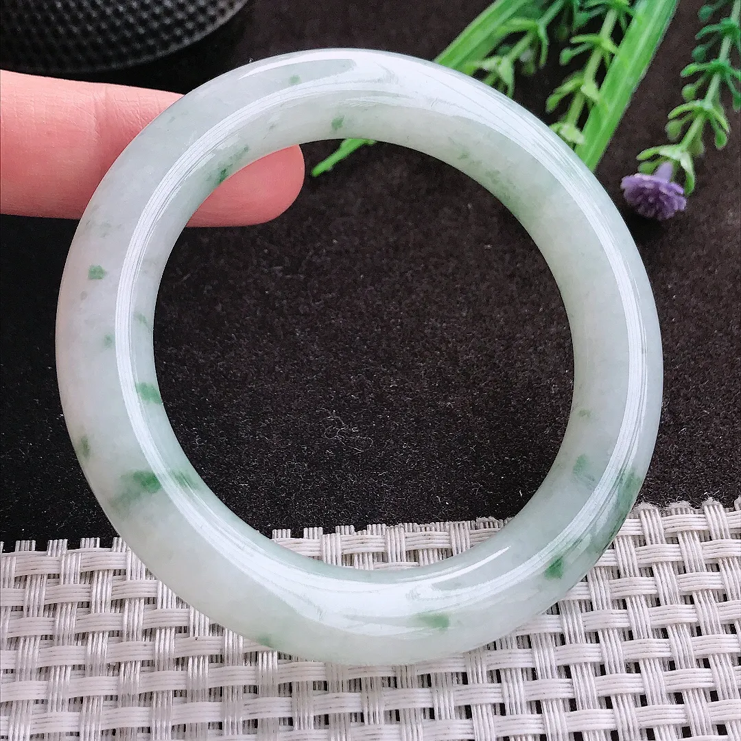 实拍A货翡翠54/10.7老坑冰润起胶飘花胖圆条手镯翡翠玉镯子
