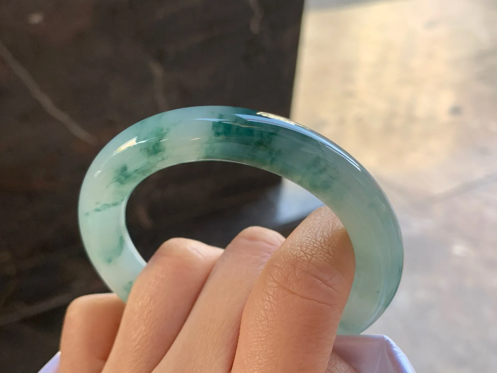 52.5-10

蓝花圆条手镯^_^飘花浓郁