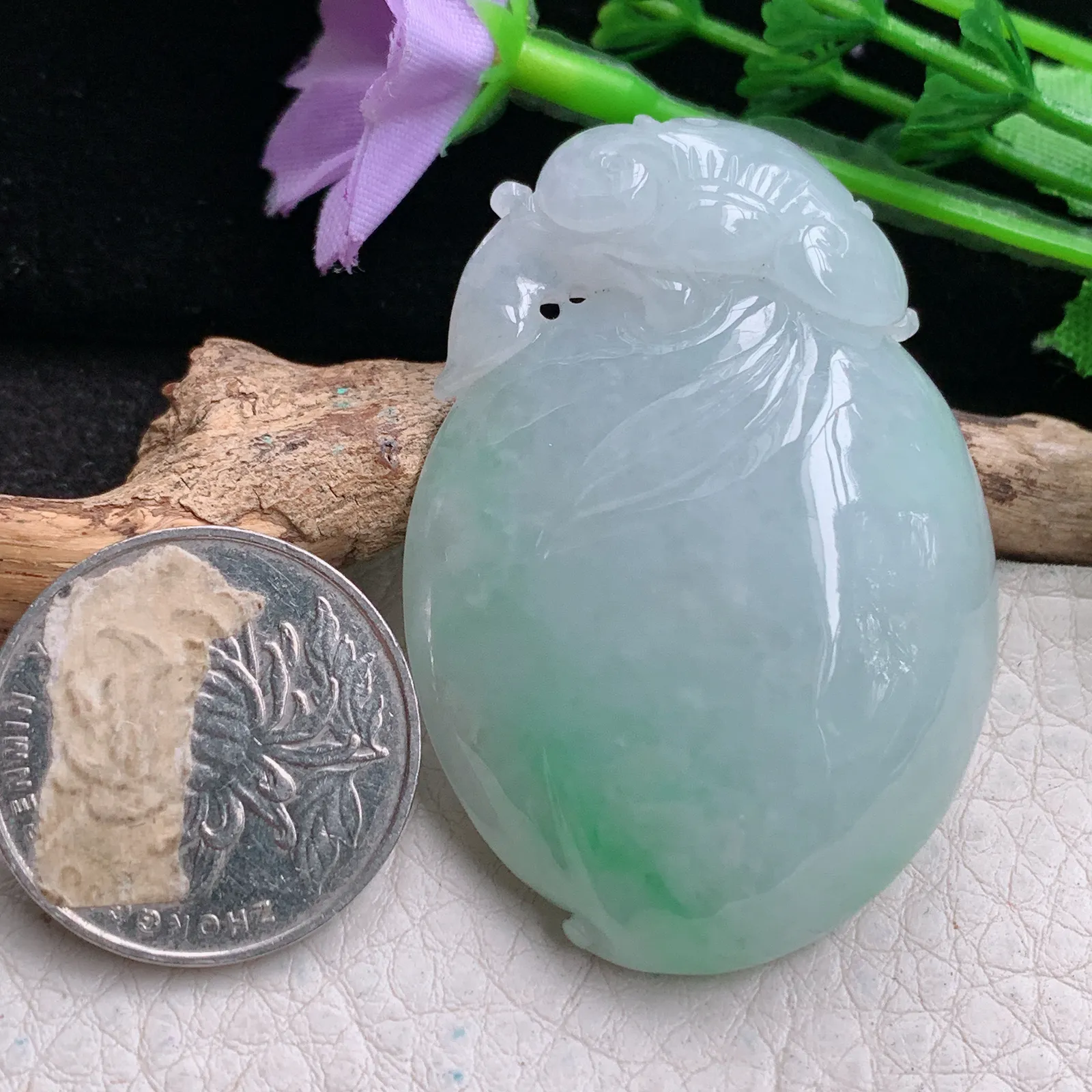 zen实拍51.3*35.5*12.6缅甸翡翠精美飘绿寿桃如意玉 福瓜项坠 玉挂件