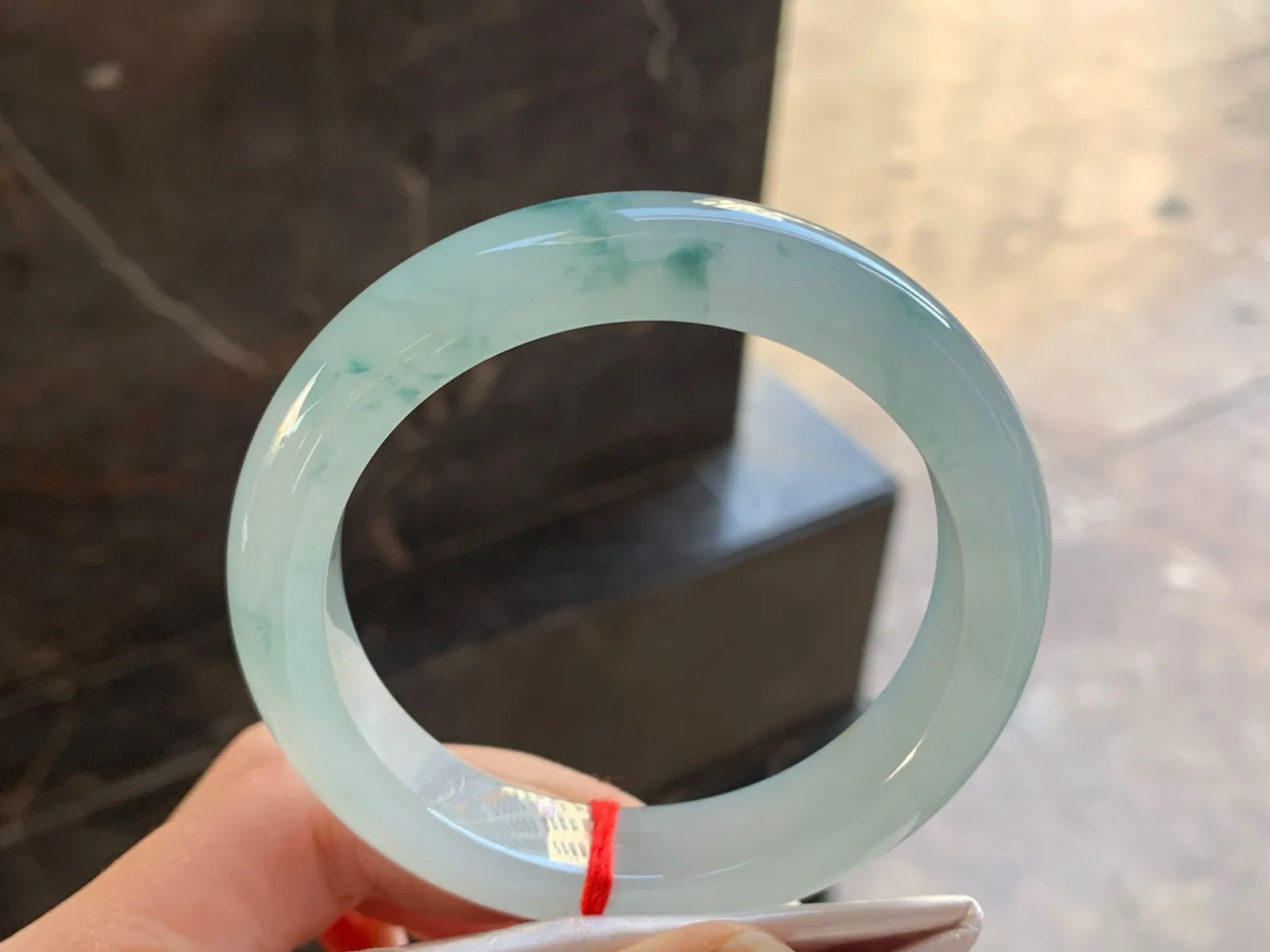 57-12.4-9.4

蓝花手镯^_^飘花灵韵 细腻