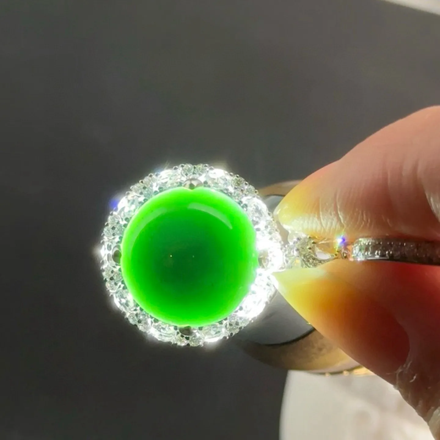 精品豪镶墨翠蛋面耳坠 种好色正 黑度极好 打灯通透 油性十足 尺寸13.9