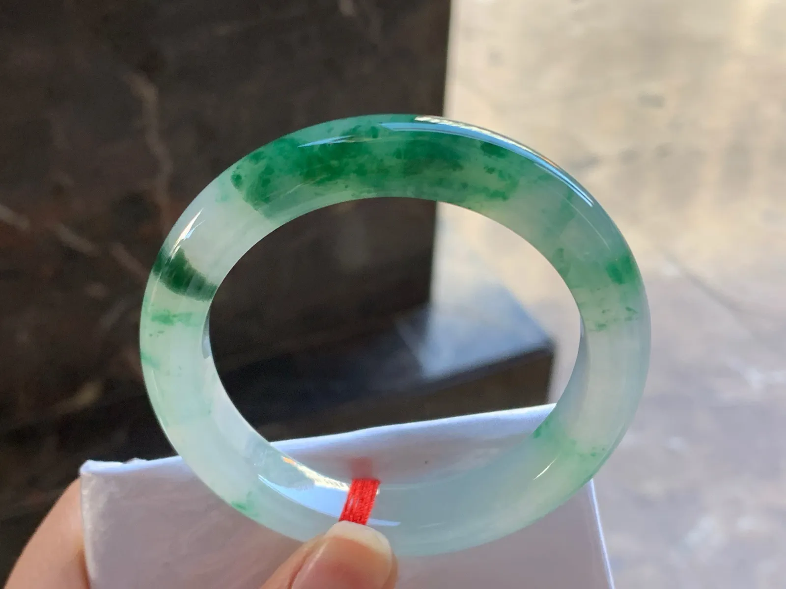 51-10.7-9.3

绿花手镯^_^飘花浓郁