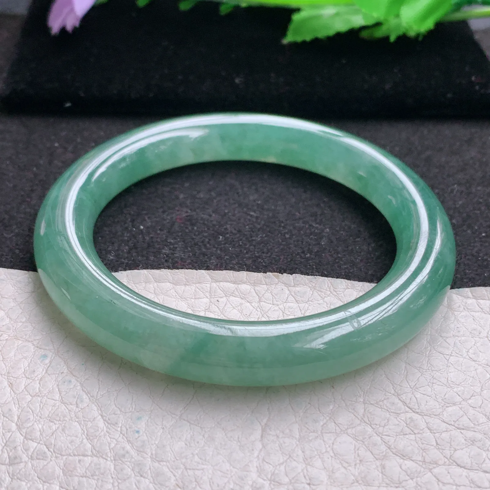 xd自然光55*9.5*10美人镯 缅甸翡翠a货玉手镯冰油飘花圆条玉手环