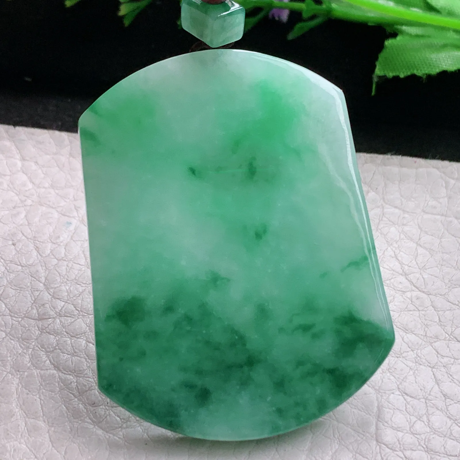 zen实拍54*41.8*5.5缅甸翡翠精美满绿飘花平安无事牌 素面牌玉项坠 玉挂件