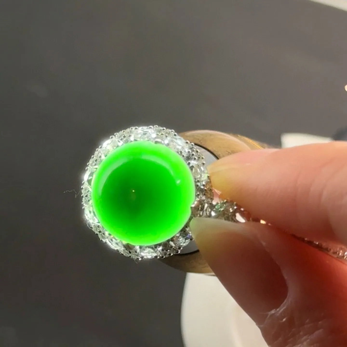 精品豪镶墨翠蛋面耳坠 种好色正 黑度极好 打灯通透 油性十足 尺寸13.9