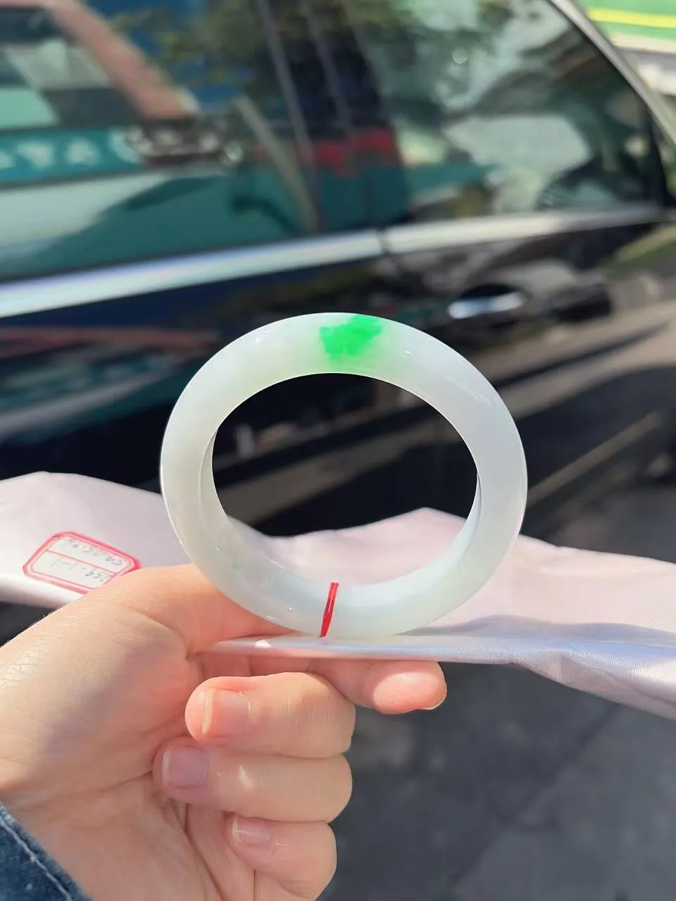 58圈口，白底青飘绿手镯