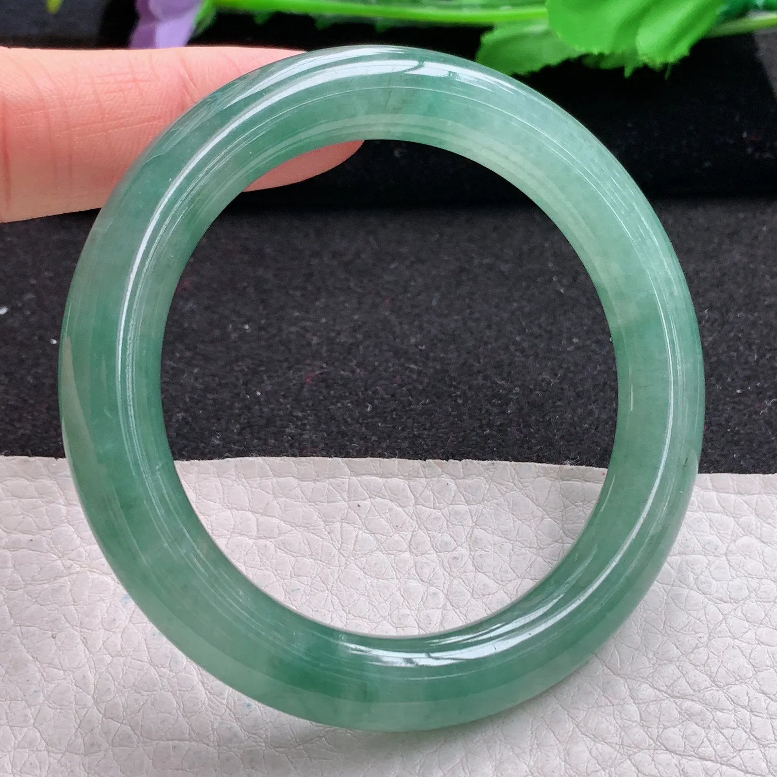 xd自然光55*9.5*10美人镯 缅甸翡翠a货玉手镯冰油飘花圆条玉手环