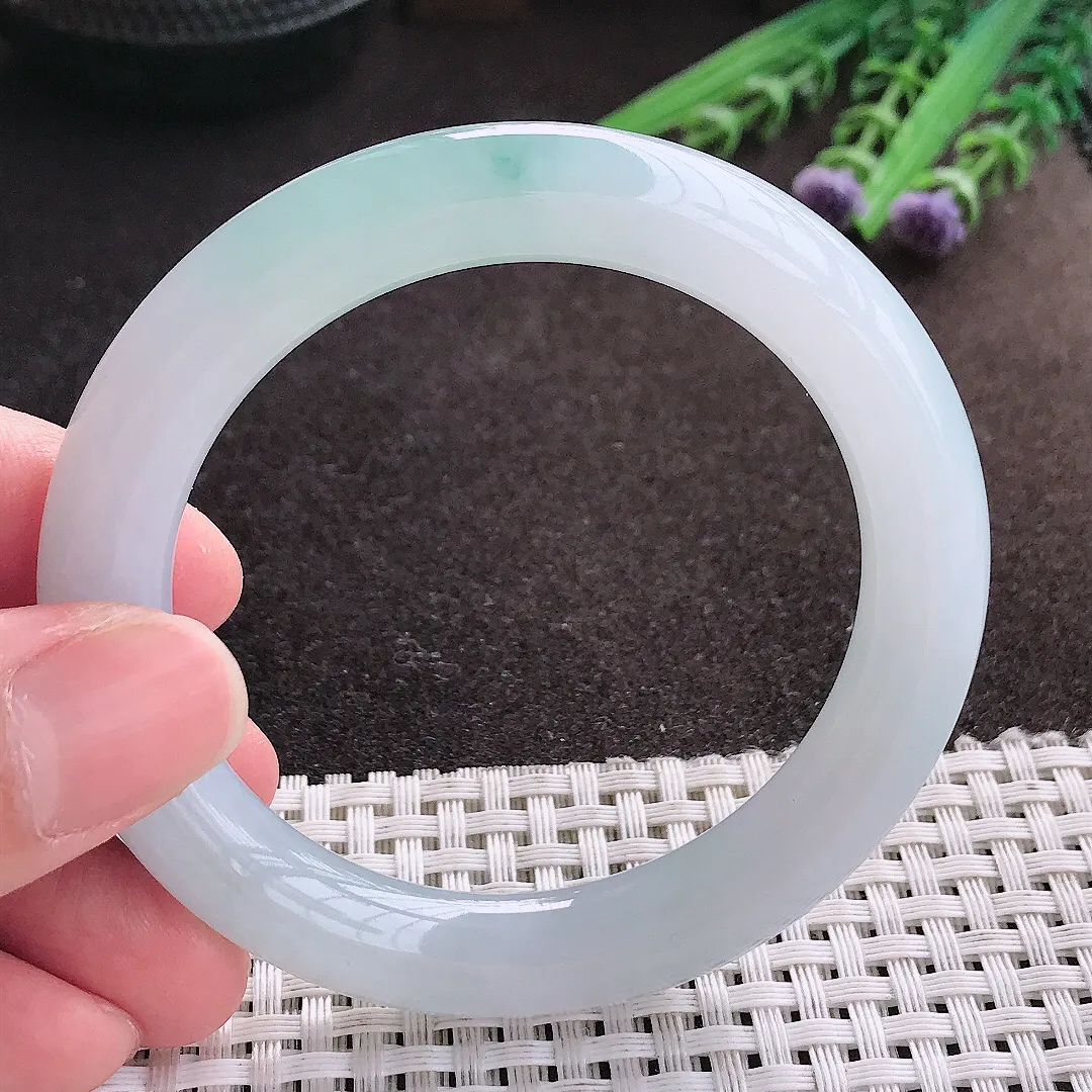 实拍A货翡翠54/10.2/9.9老坑冰胶水灵冰飘花圆条手镯玉镯子