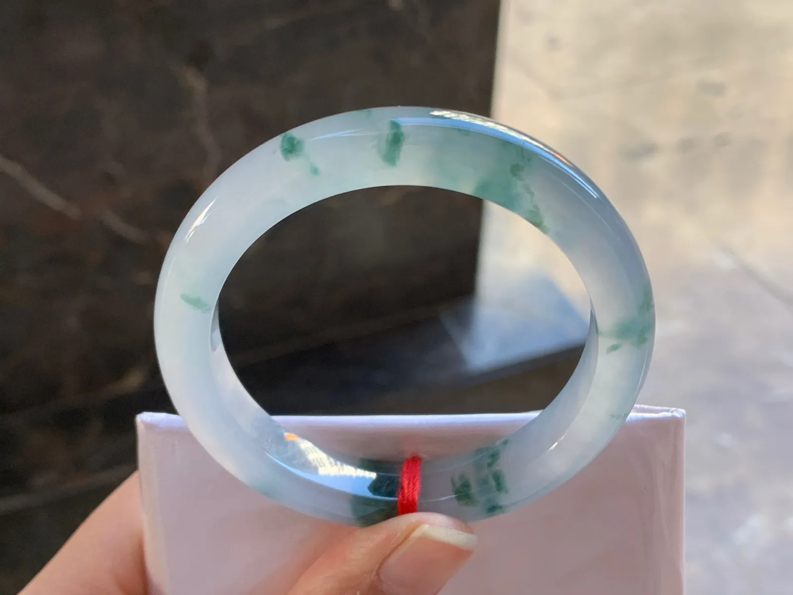 51-9.8-8.5

冰蓝花手镯^_^冰透 飘花灵韵