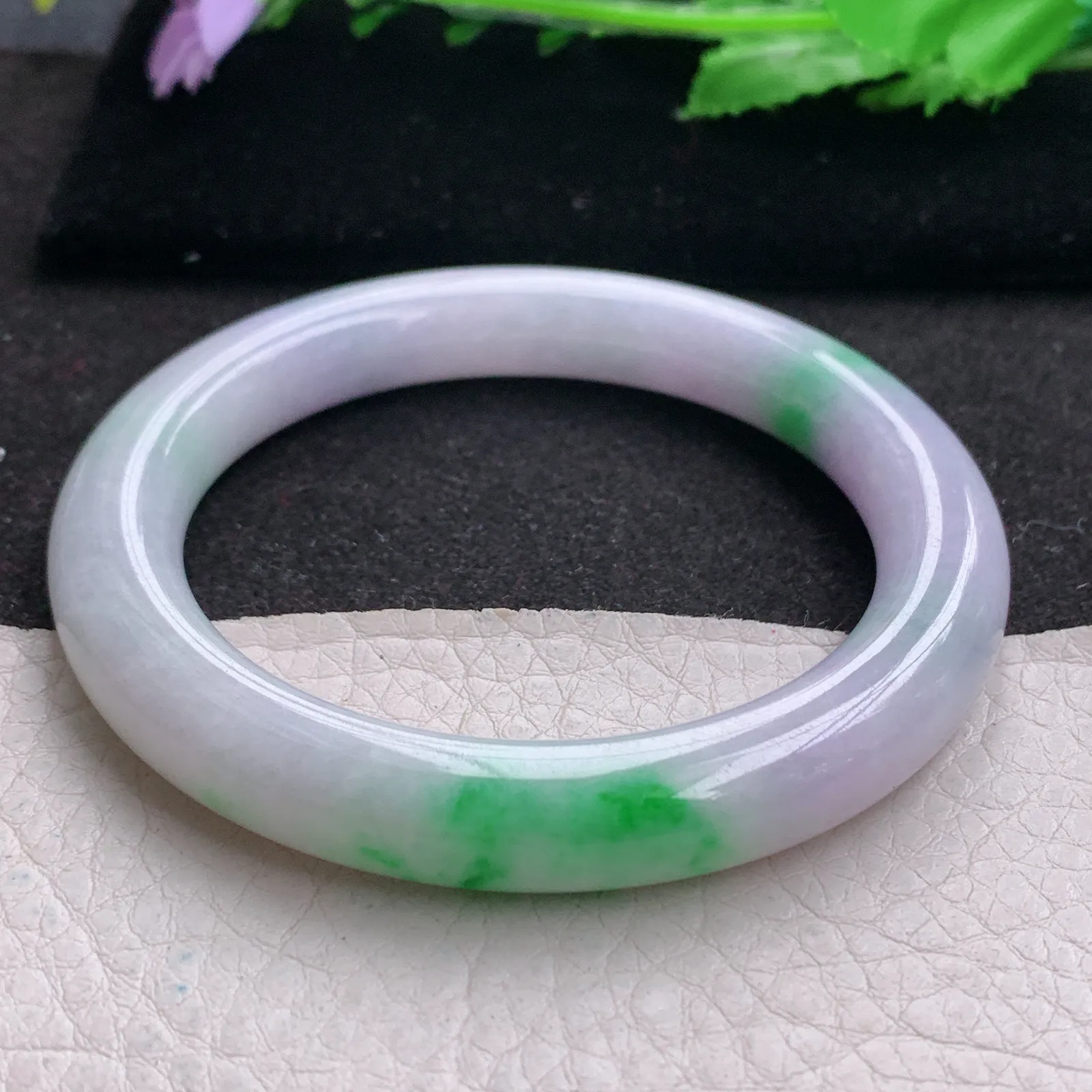 yh自然光54.5*9.5*9.8美人镯 缅甸翡翠a货玉手镯春带彩圆条玉手环