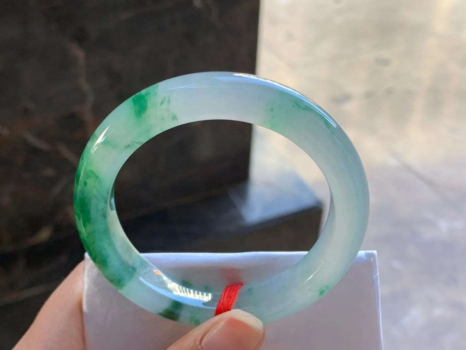 51-10.7-9.3

绿花手镯^_^飘花浓郁