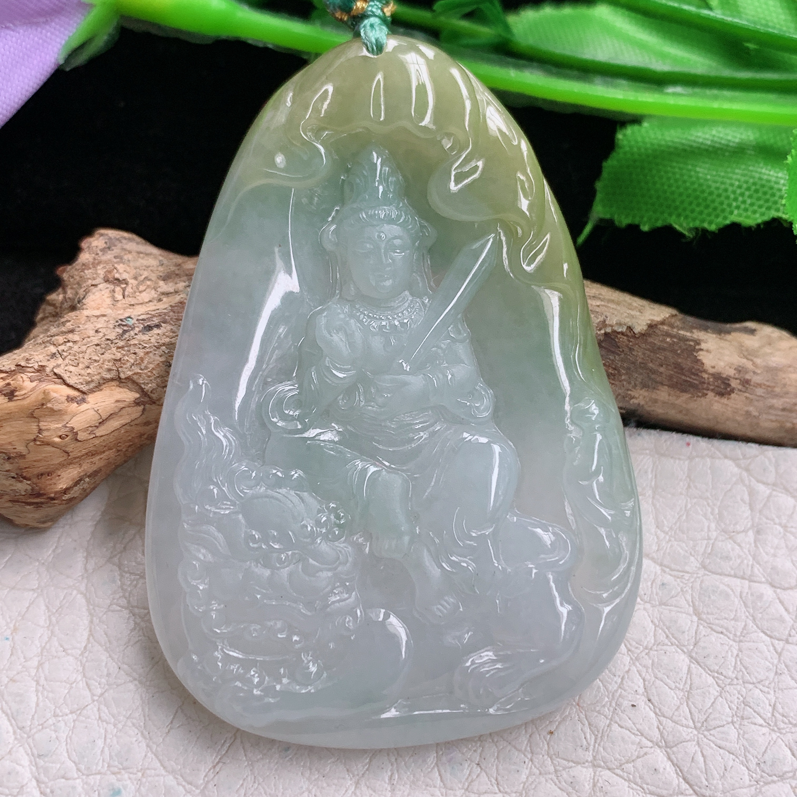 yn实拍53*36.5*5缅甸翡翠精雕佛光普照文殊菩萨玉吊坠 玉挂坠