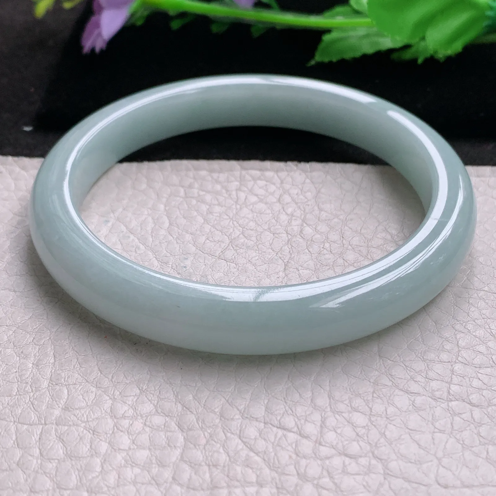 js大圈口66*10.6*8.5平安镯 缅甸翡翠a货精美白月光宽边玉手镯 玉手环