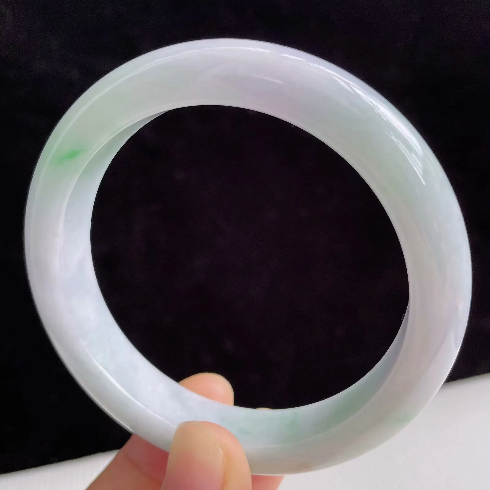 54圈有种有色天然翡翠A货淡紫玉手镯好种水春彩水润手镯49.07g