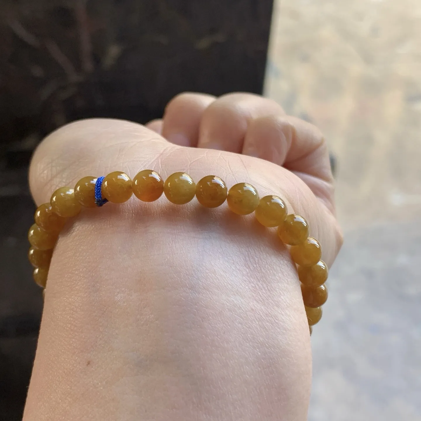 黄翡手串^_^鲜艳 玉质温润 尺寸6