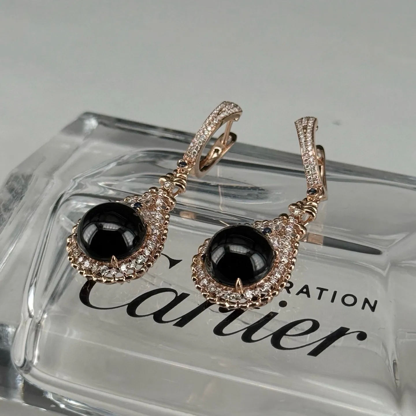 18k墨翠豪镶耳坠 种好色正 黑度极好 打灯通透 油性十足 尺寸10.6