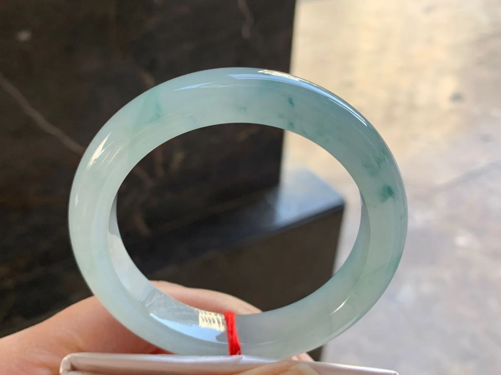 57-12.4-9.4

蓝花手镯^_^飘花灵韵 细腻