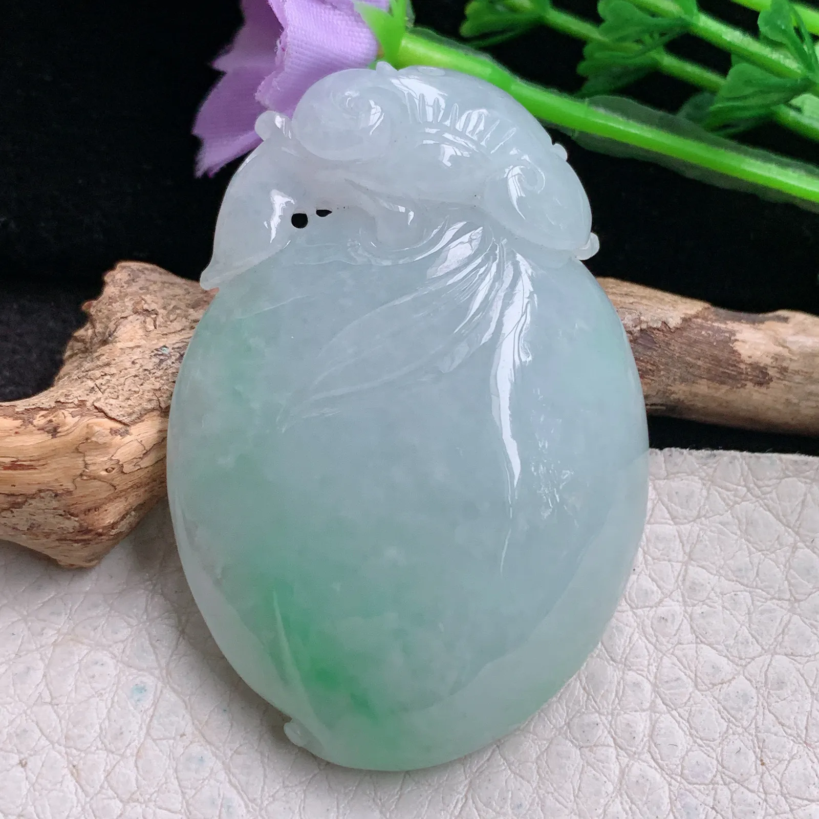 zen实拍51.3*35.5*12.6缅甸翡翠精美飘绿寿桃如意玉 福瓜项坠 玉挂件