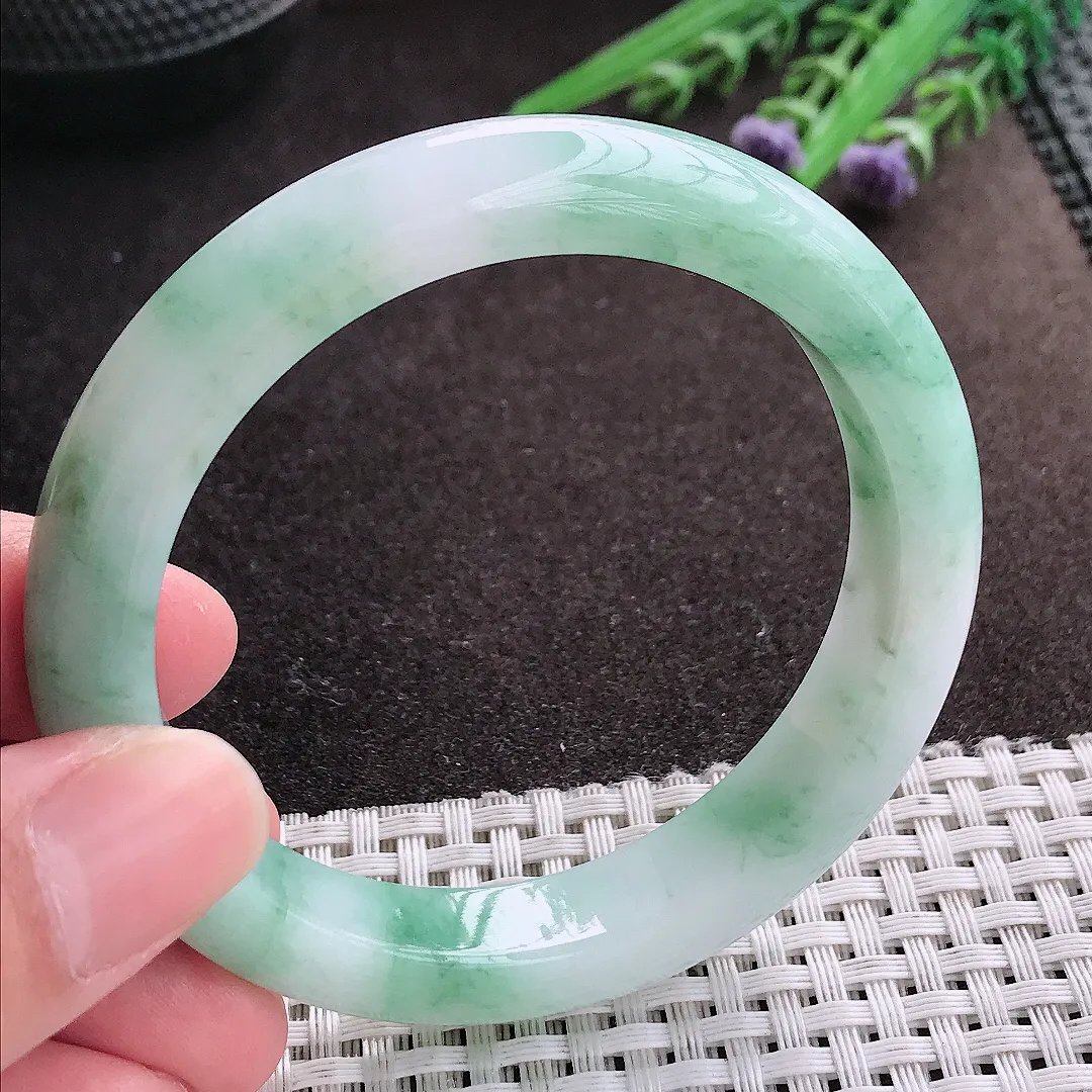 实拍A货翡翠56.5/11.4/8.5老坑冰润飘花手镯宽边玉镯子