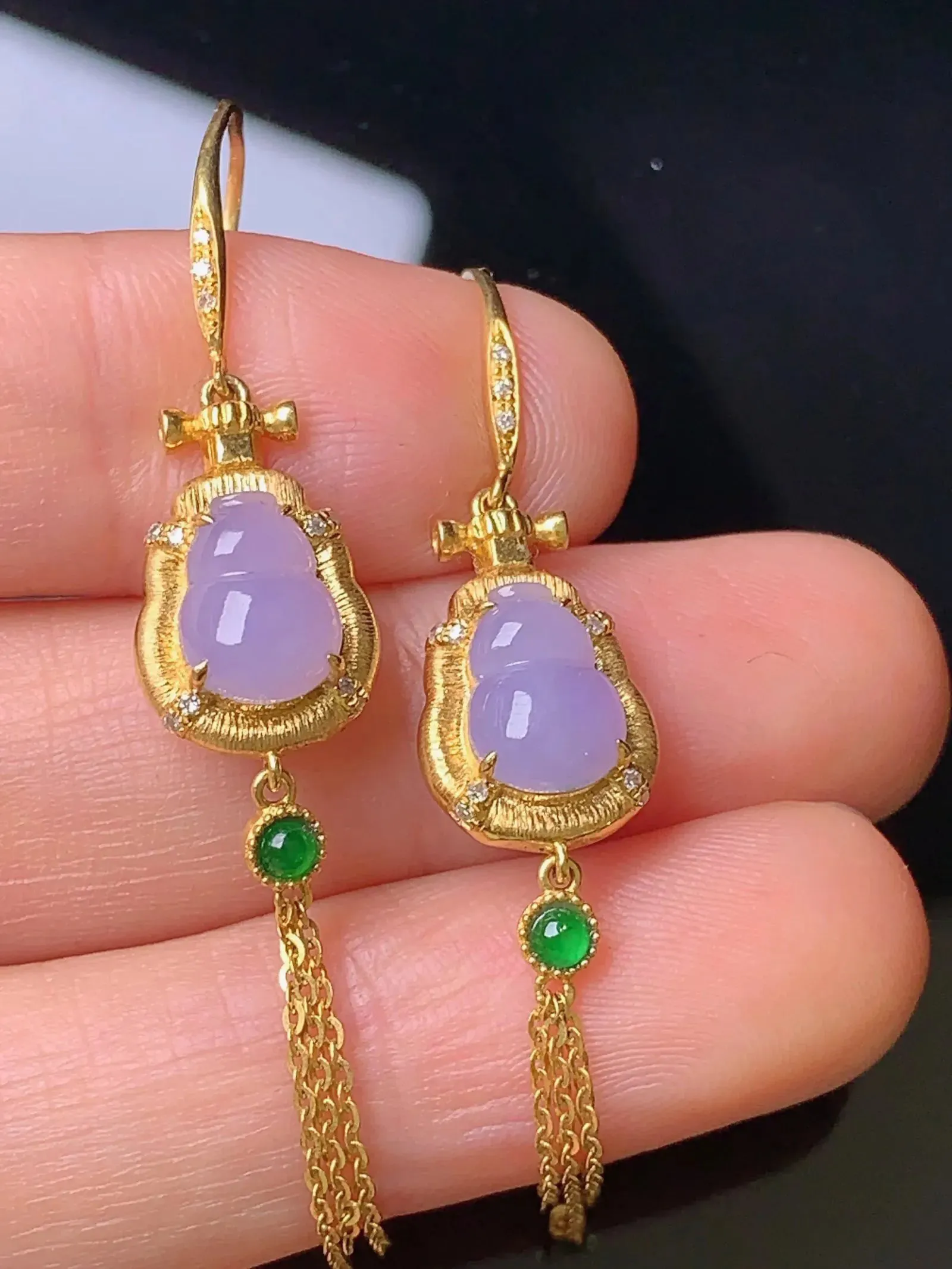 18金钻镶嵌紫罗兰葫芦耳坠 玉质细腻 色泽清新艳丽 整体尺寸60*9.5*5.1