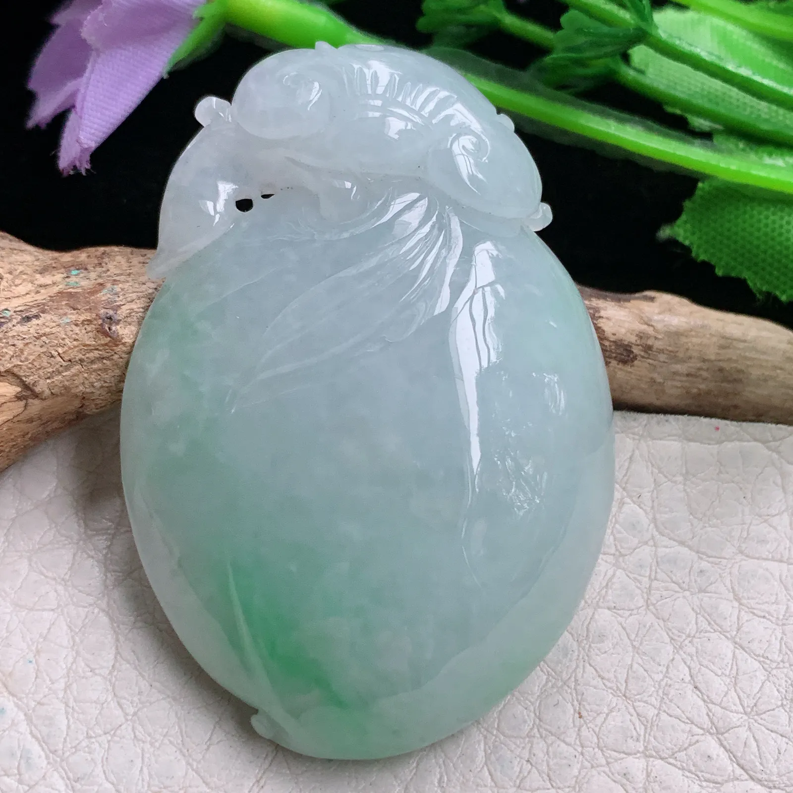 zen实拍51.3*35.5*12.6缅甸翡翠精美飘绿寿桃如意玉 福瓜项坠 玉挂件