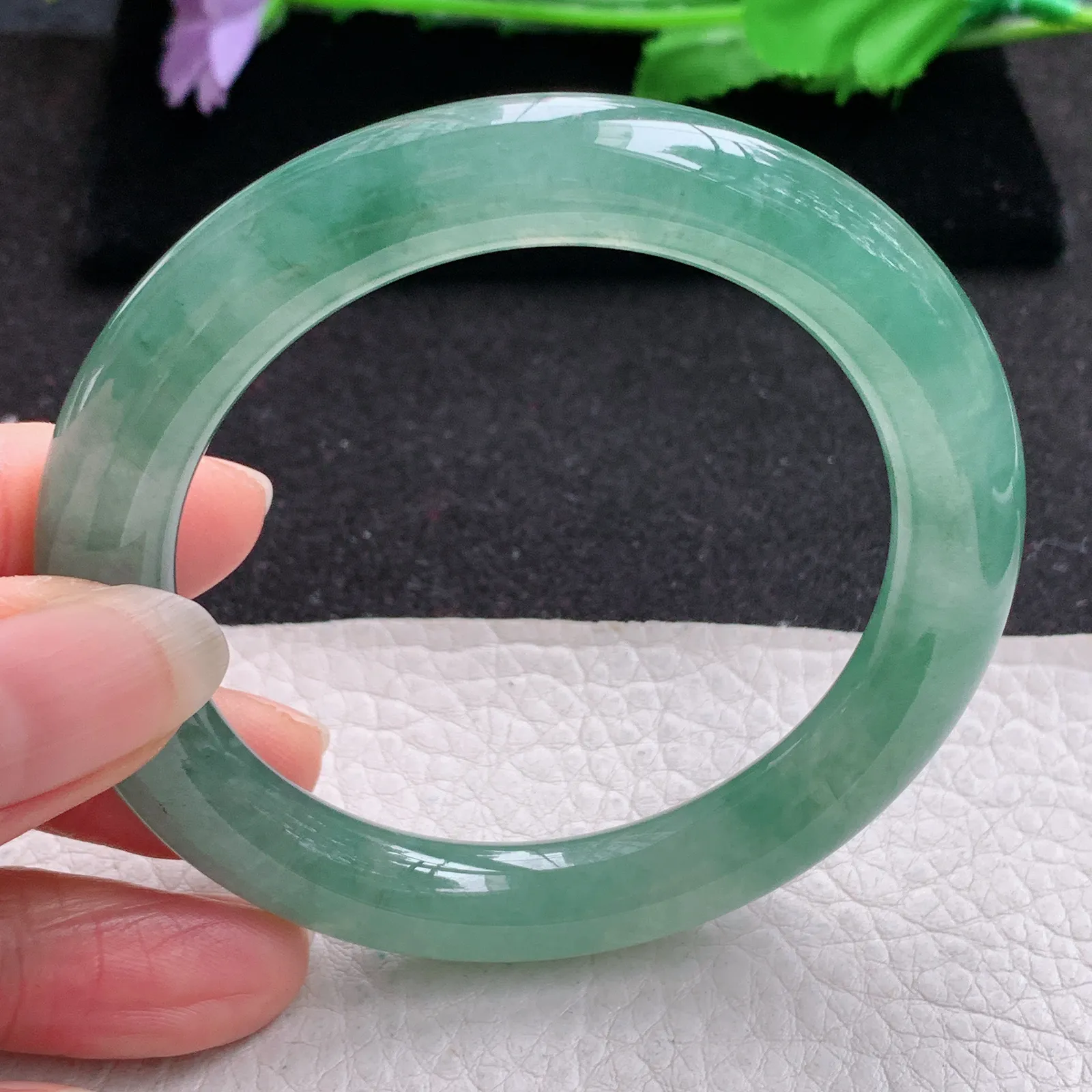 xd自然光55*9.5*10美人镯 缅甸翡翠a货玉手镯冰油飘花圆条玉手环