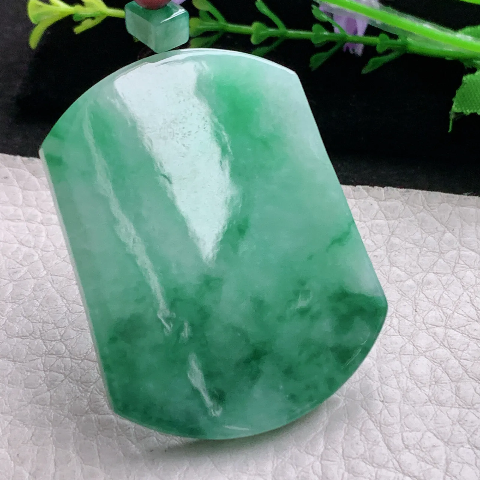 zen实拍54*41.8*5.5缅甸翡翠精美满绿飘花平安无事牌 素面牌玉项坠 玉挂件