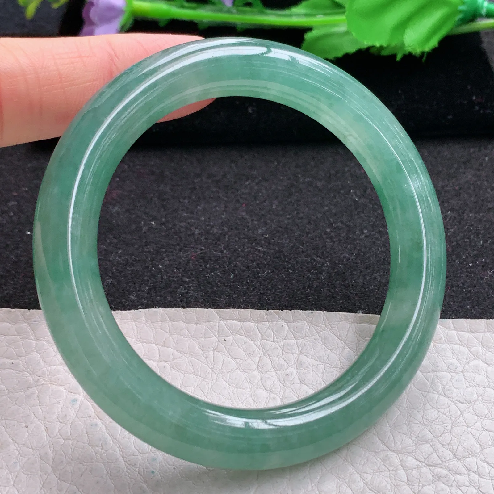 xd自然光55*9.5*10美人镯 缅甸翡翠a货玉手镯冰油飘花圆条玉手环