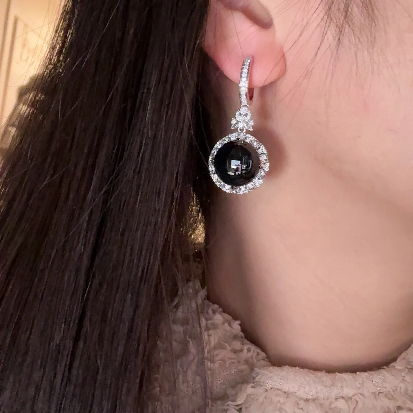 精品豪镶墨翠蛋面耳坠 种好色正 黑度极好 打灯通透 油性十足 尺寸13.9