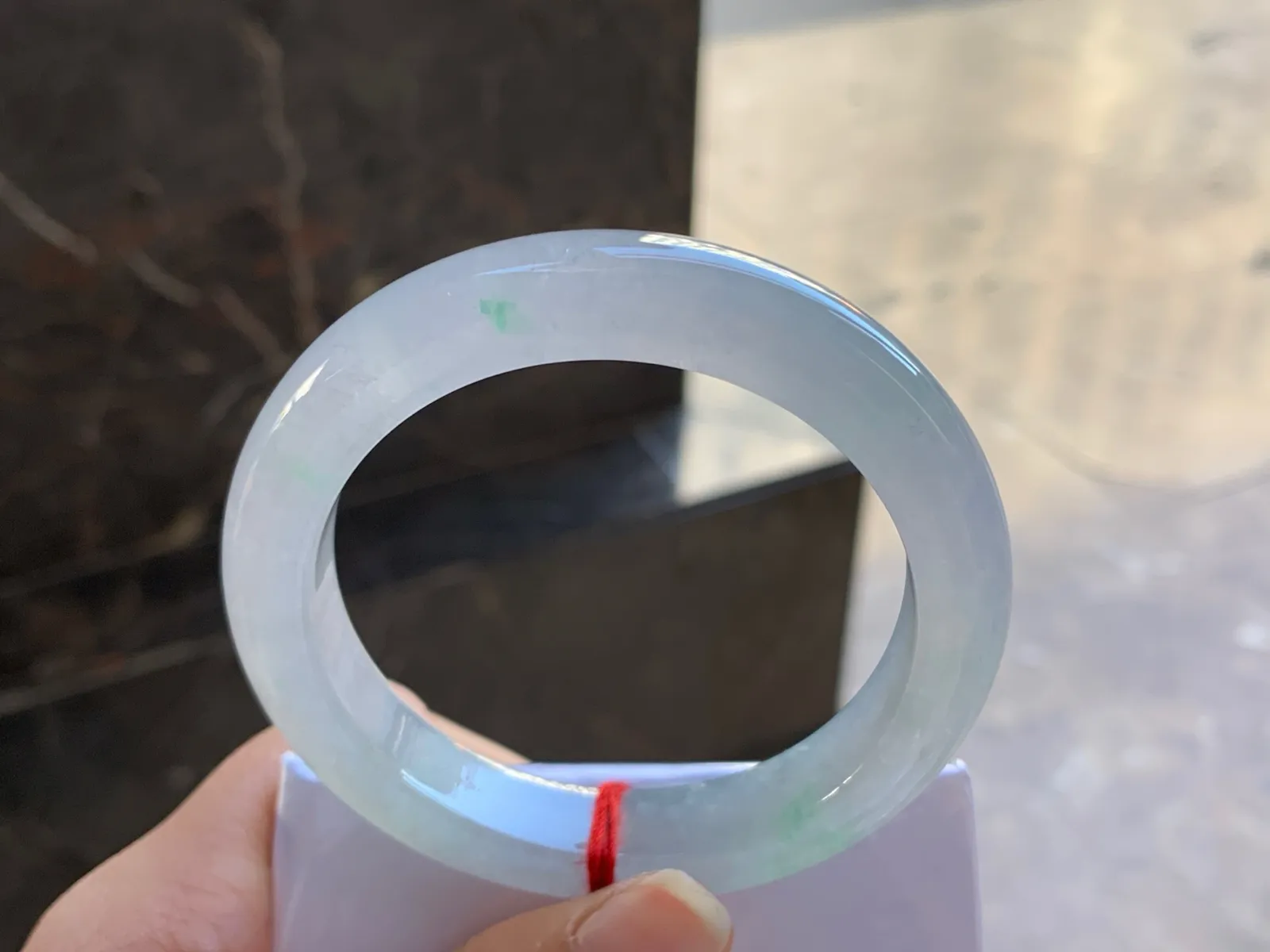 56-12.1-9.3

冰种手镯^_^清新冰透