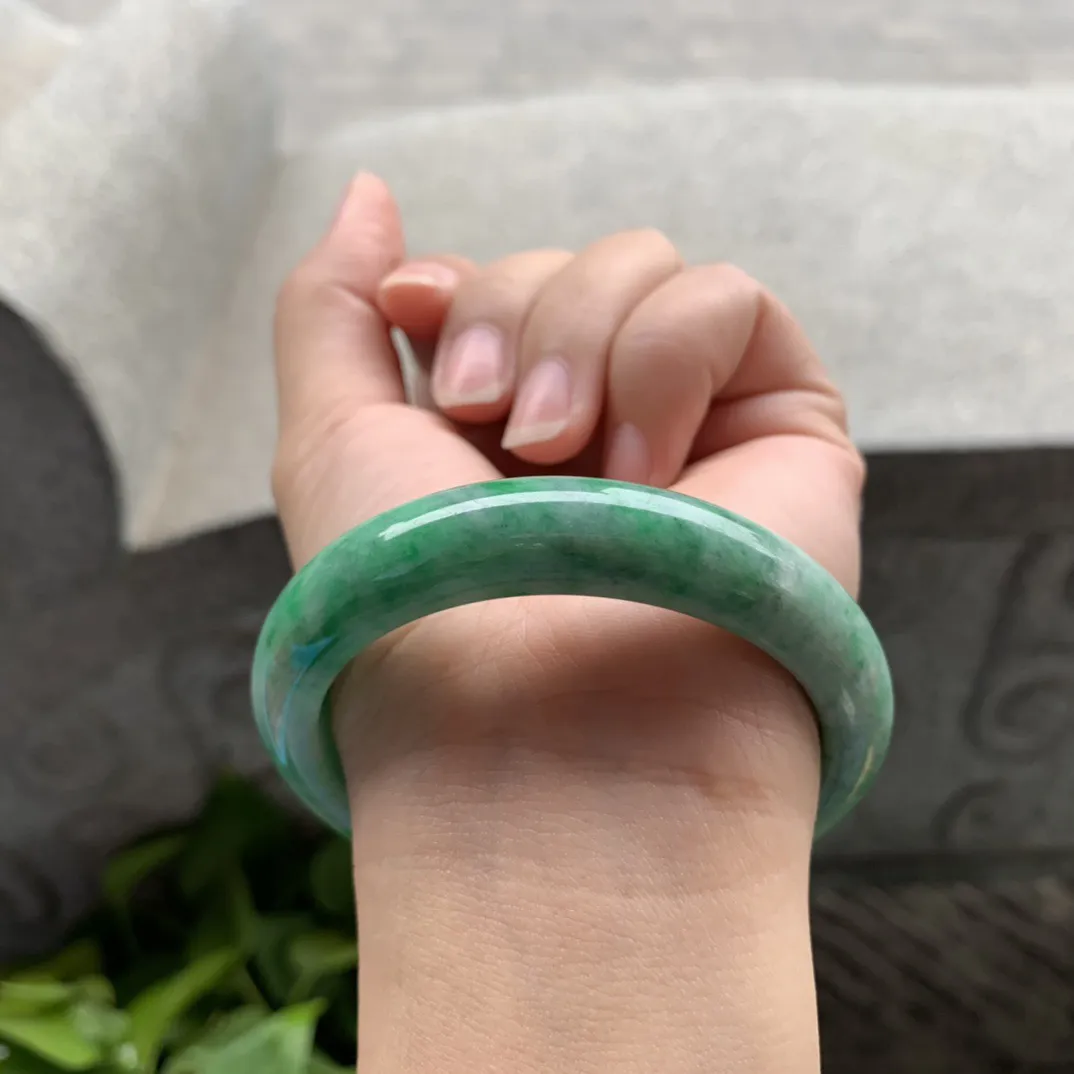 圈口54.6-11.9-8.2 【满绿正圈手镯】正圈54 55可戴