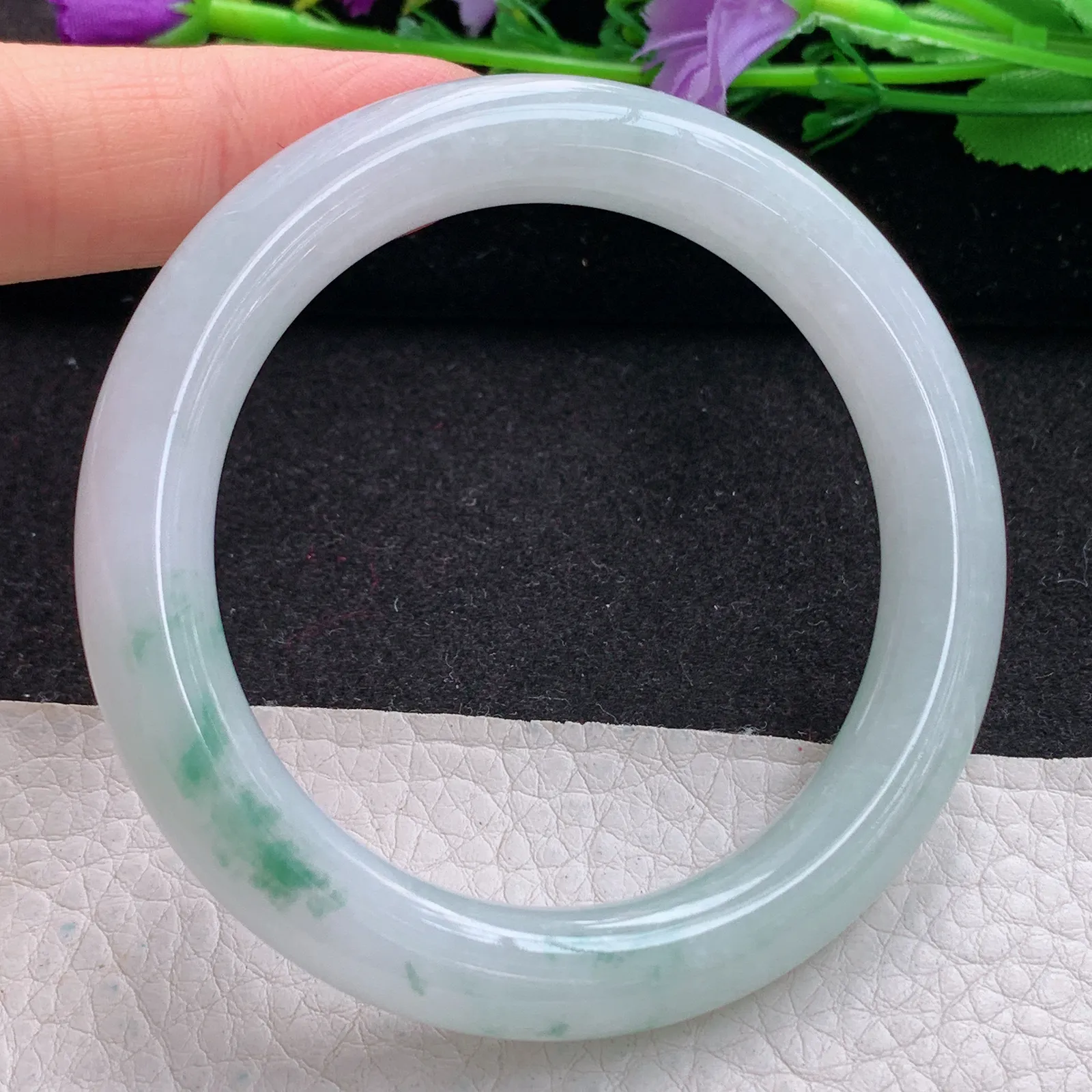 z实拍54*9.9*9.5美人镯 缅甸翡翠精美冰飘花圆条玉手镯 内纹！不扣手