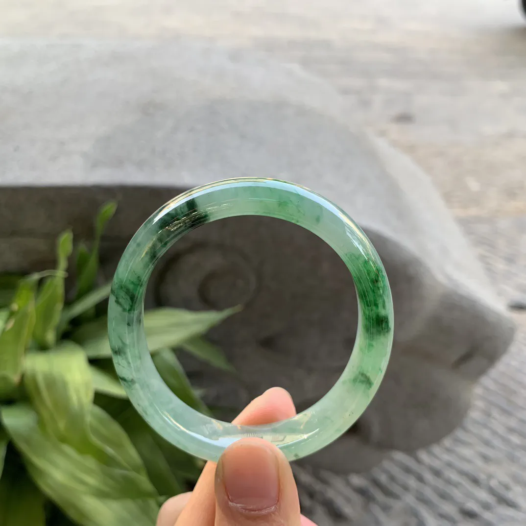 圈口 55.7-49-11-6.9【飘绿花贵妃手镯】贵妃55 56可戴