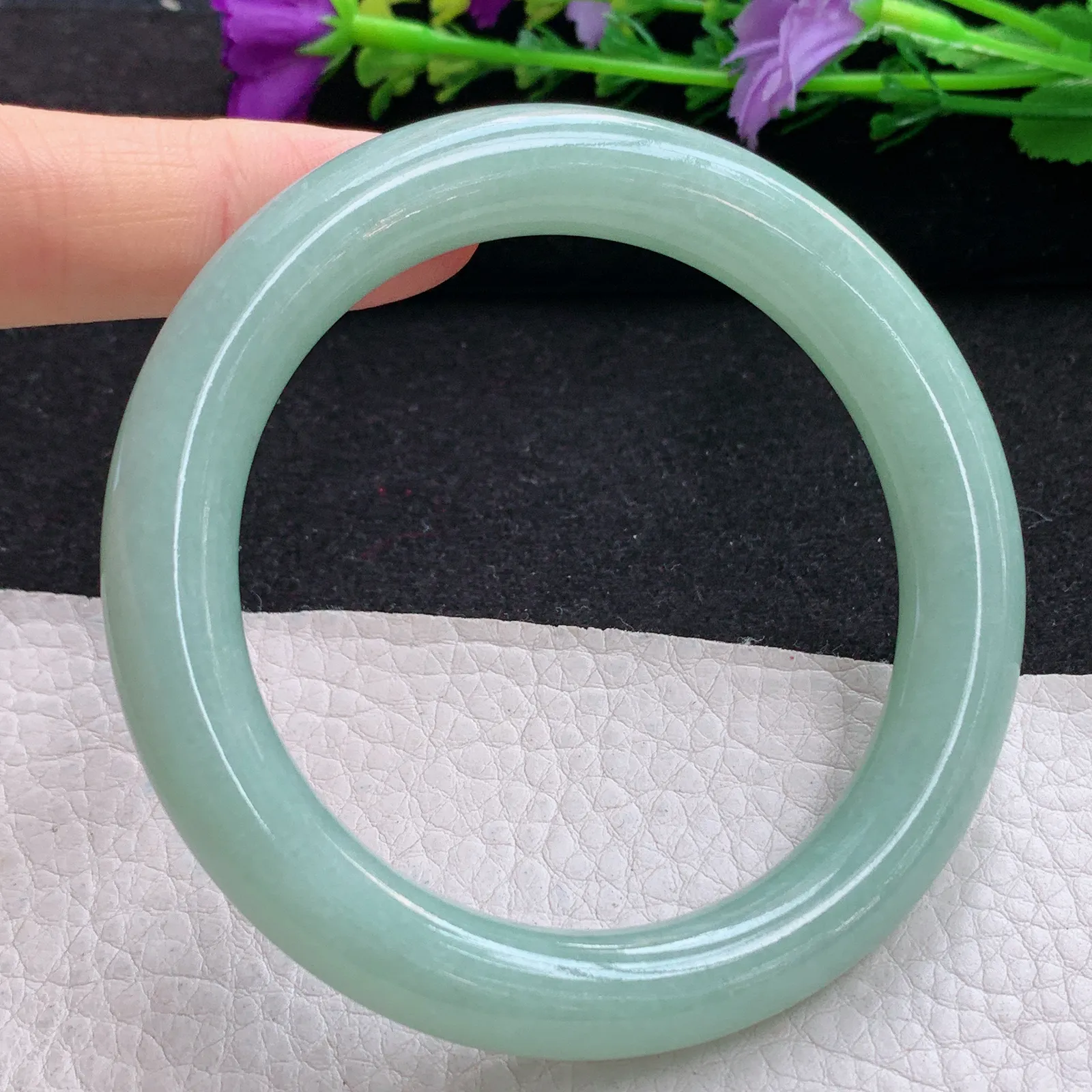 nr实拍58*10.5美人镯 缅甸翡翠a货玉手镯甜绿圆条玉手环 叮当镯