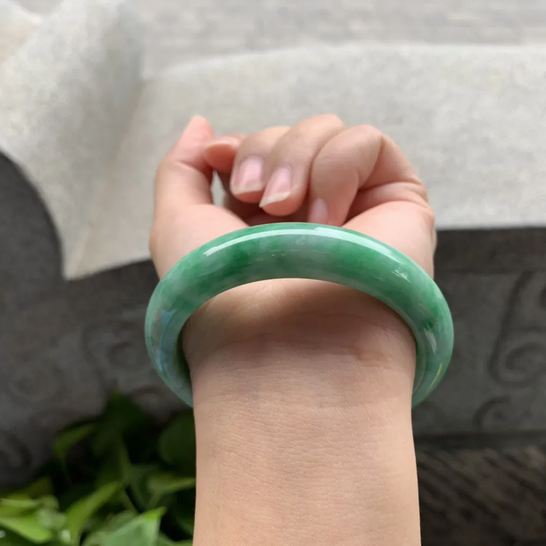圈口54.6-11.9-8.2 【满绿正圈手镯】正圈54 55可戴