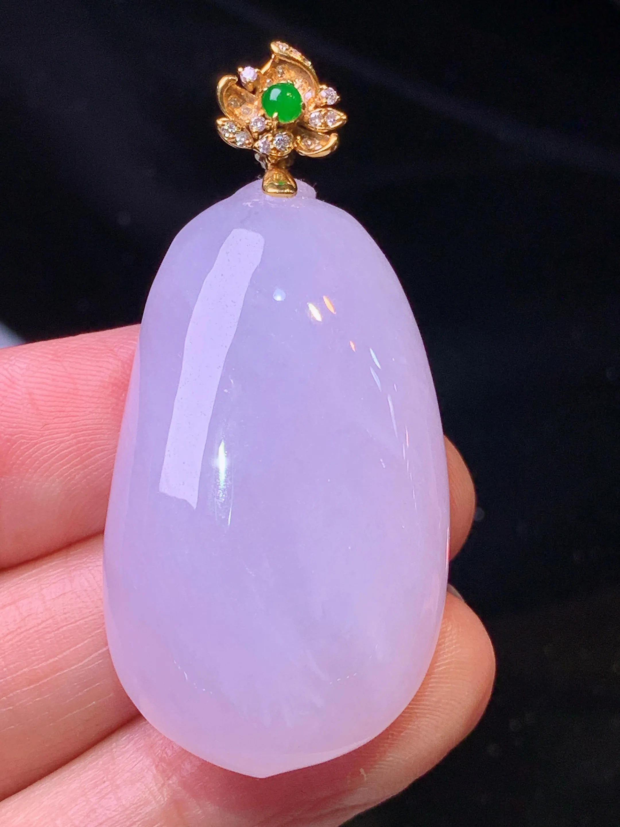 18金钻镶嵌紫罗兰福瓜吊坠 玉质细腻 色泽清新艳丽 整体尺寸49.5*23*10