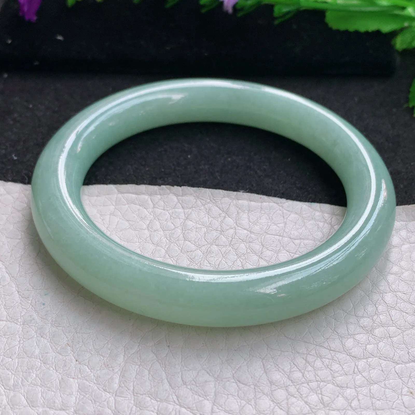 nr实拍58*10.5美人镯 缅甸翡翠a货玉手镯甜绿圆条玉手环 叮当镯