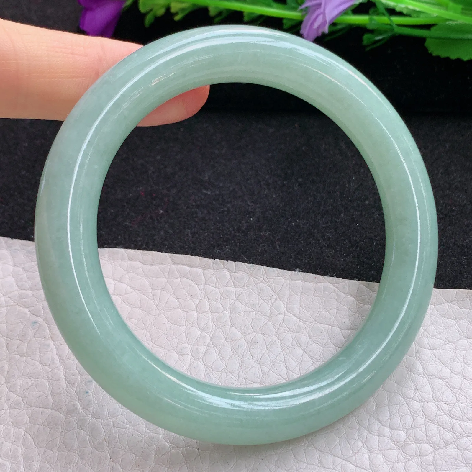 nr实拍58*10.5美人镯 缅甸翡翠a货玉手镯甜绿圆条玉手环 叮当镯