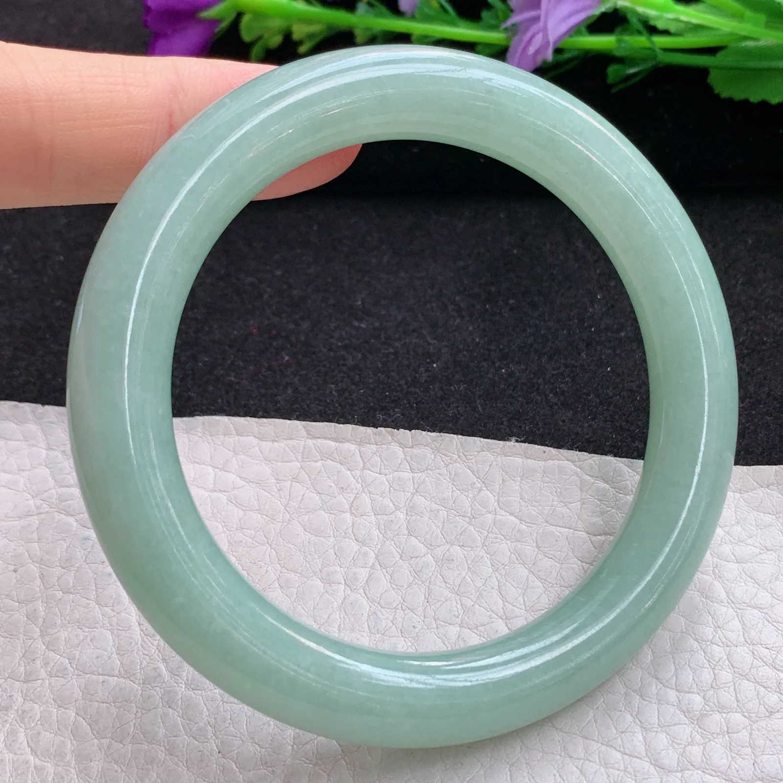 nr实拍58*10.5美人镯 缅甸翡翠a货玉手镯甜绿圆条玉手环 叮当镯