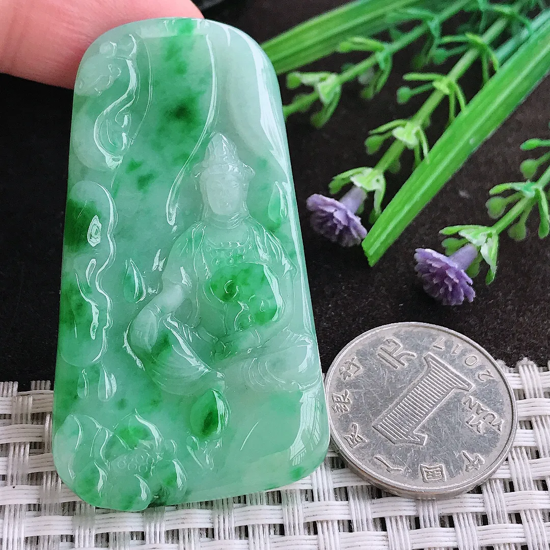 实拍A货翡翠59/33.5/5老坑冰润辣阳绿赐福观音吊坠翡翠玉观音玉牌挂件