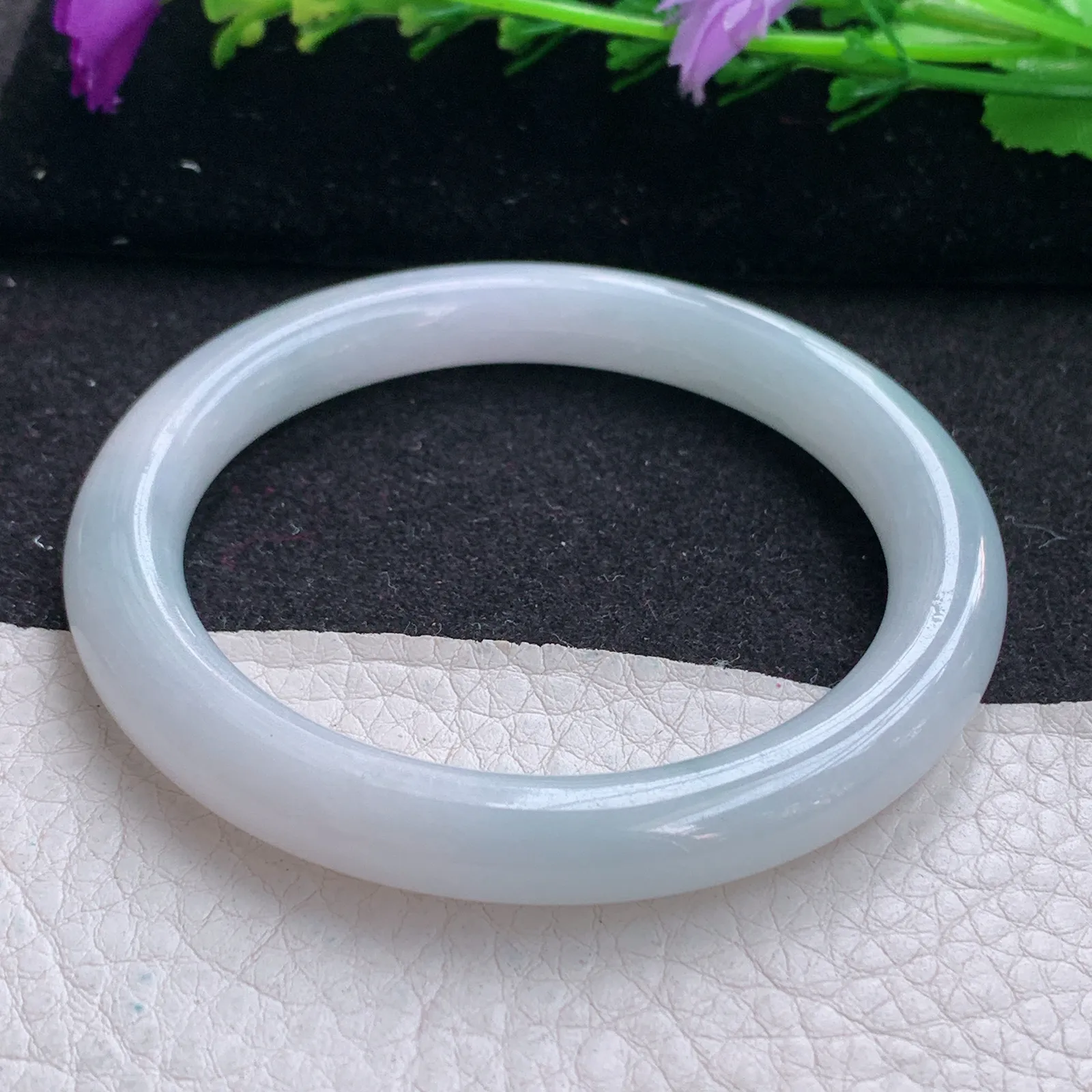 nr实拍55*8.3*8.8美人镯 缅甸翡翠a货玉手镯飘花圆条玉手环 叮当镯