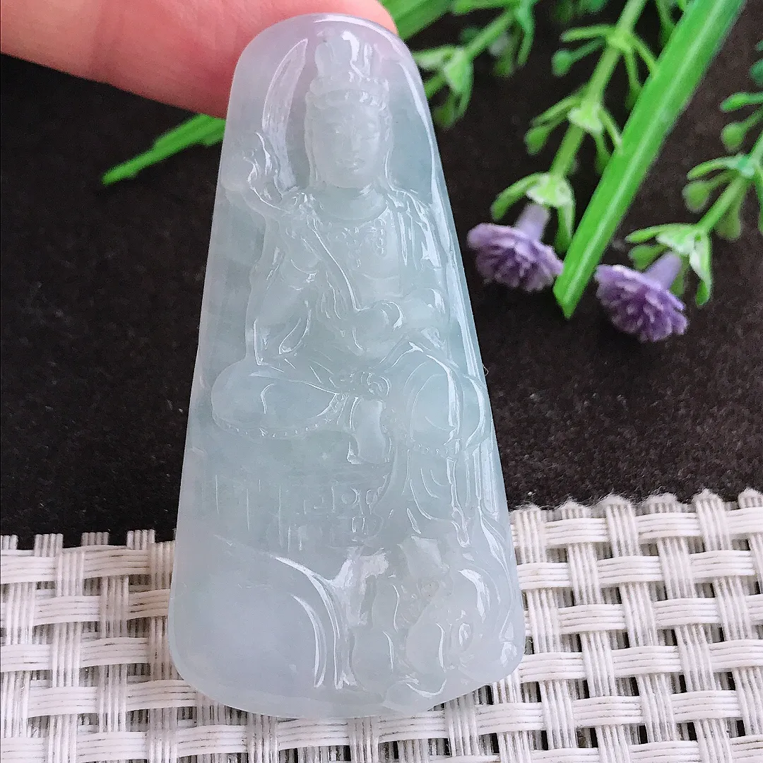 实拍A货翡翠58.5/29.8/6老坑冰胶果冻冰晴大势至菩萨吊坠翡翠持莲观音挂件
