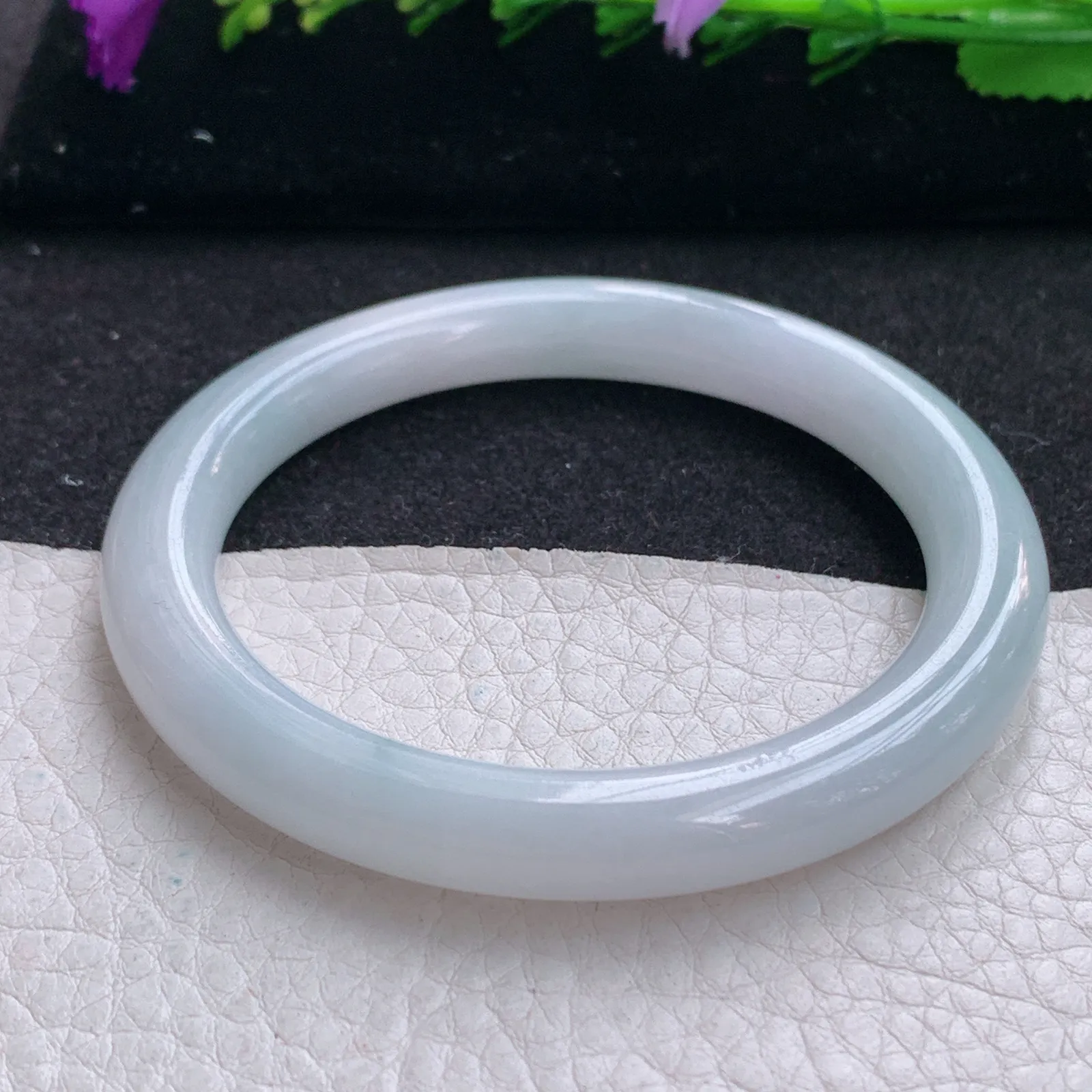 nr实拍55*8.3*8.8美人镯 缅甸翡翠a货玉手镯飘花圆条玉手环 叮当镯