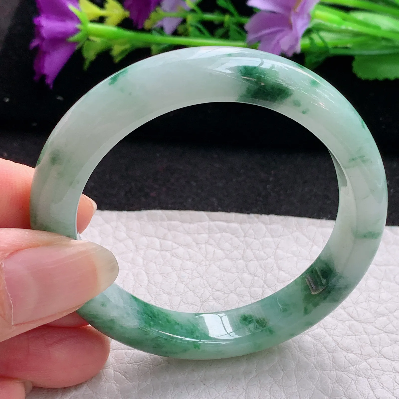 js实拍56.5*48.5*10*7.3轮胎镯 缅甸翡翠精美水润飘花椭圆宽边玉手镯 玉手环